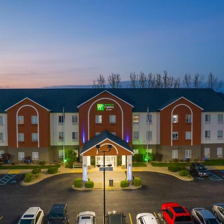 Holiday Inn Express Hotel & Suites Bedford By Ihg Exterior foto