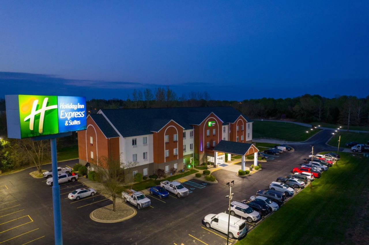 Holiday Inn Express Hotel & Suites Bedford By Ihg Exterior foto