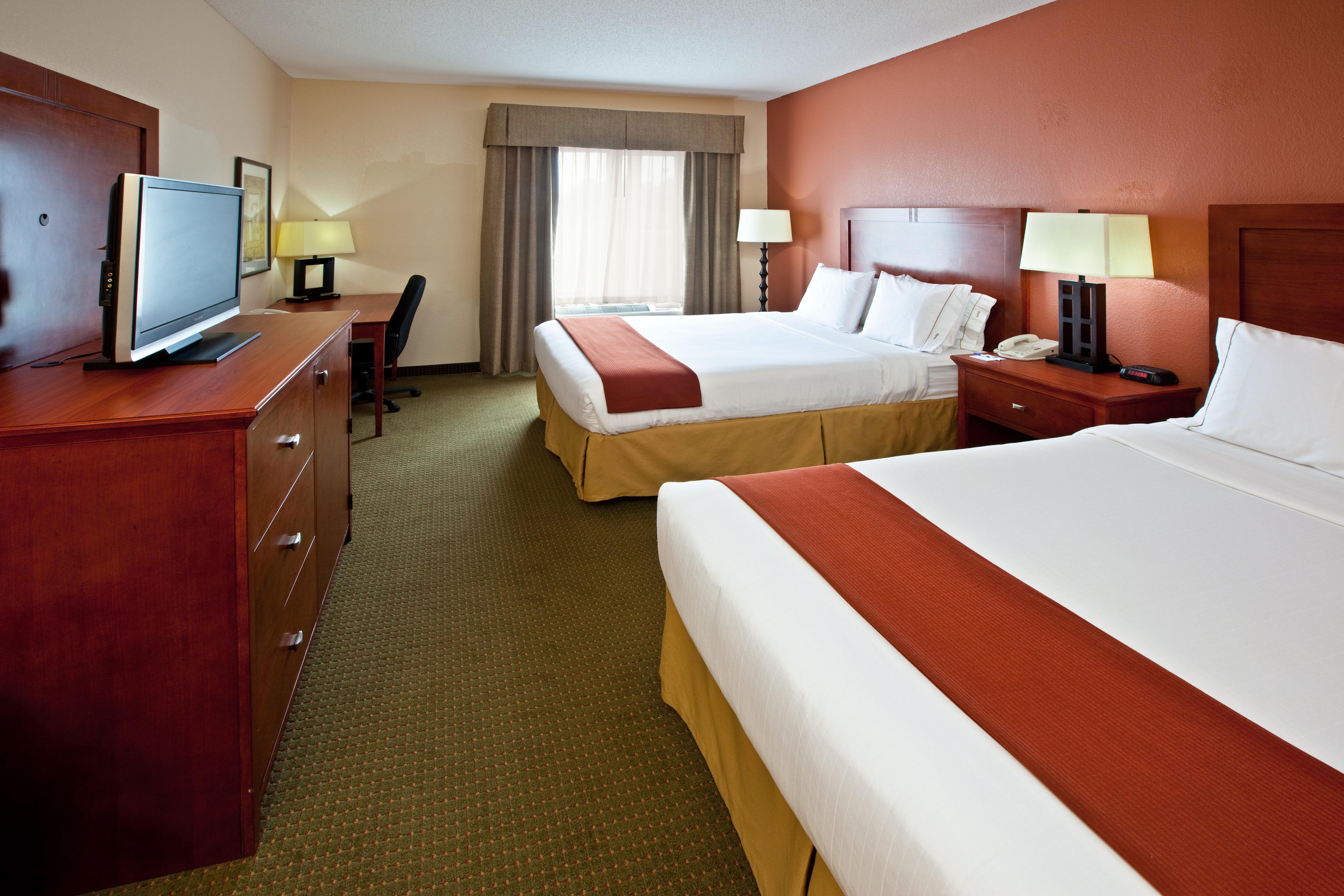 Holiday Inn Express Hotel & Suites Bedford By Ihg Exterior foto